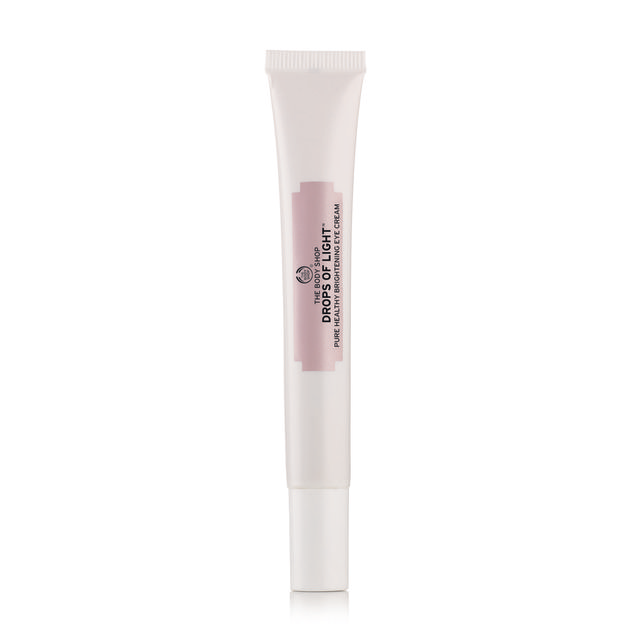 drops of light eye brightening cream